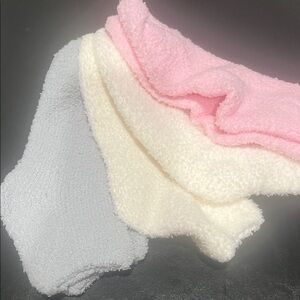 Cozy Pink, White, and Gray Fleece Blanket